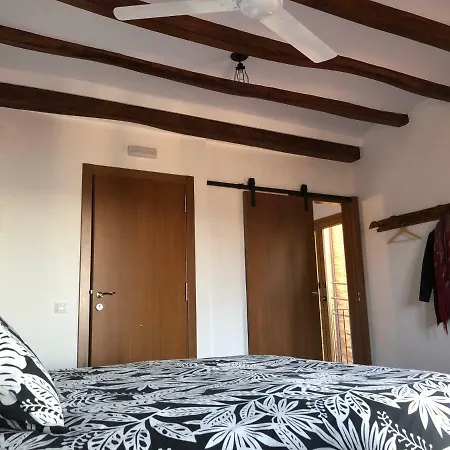 Cal Campana Bed & Breakfast